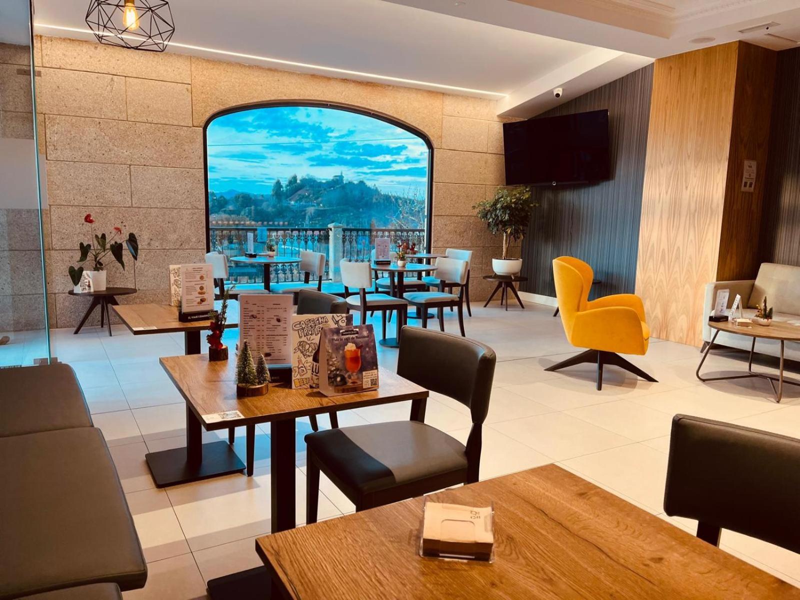 Hotel Candor A Lama Екстер'єр фото