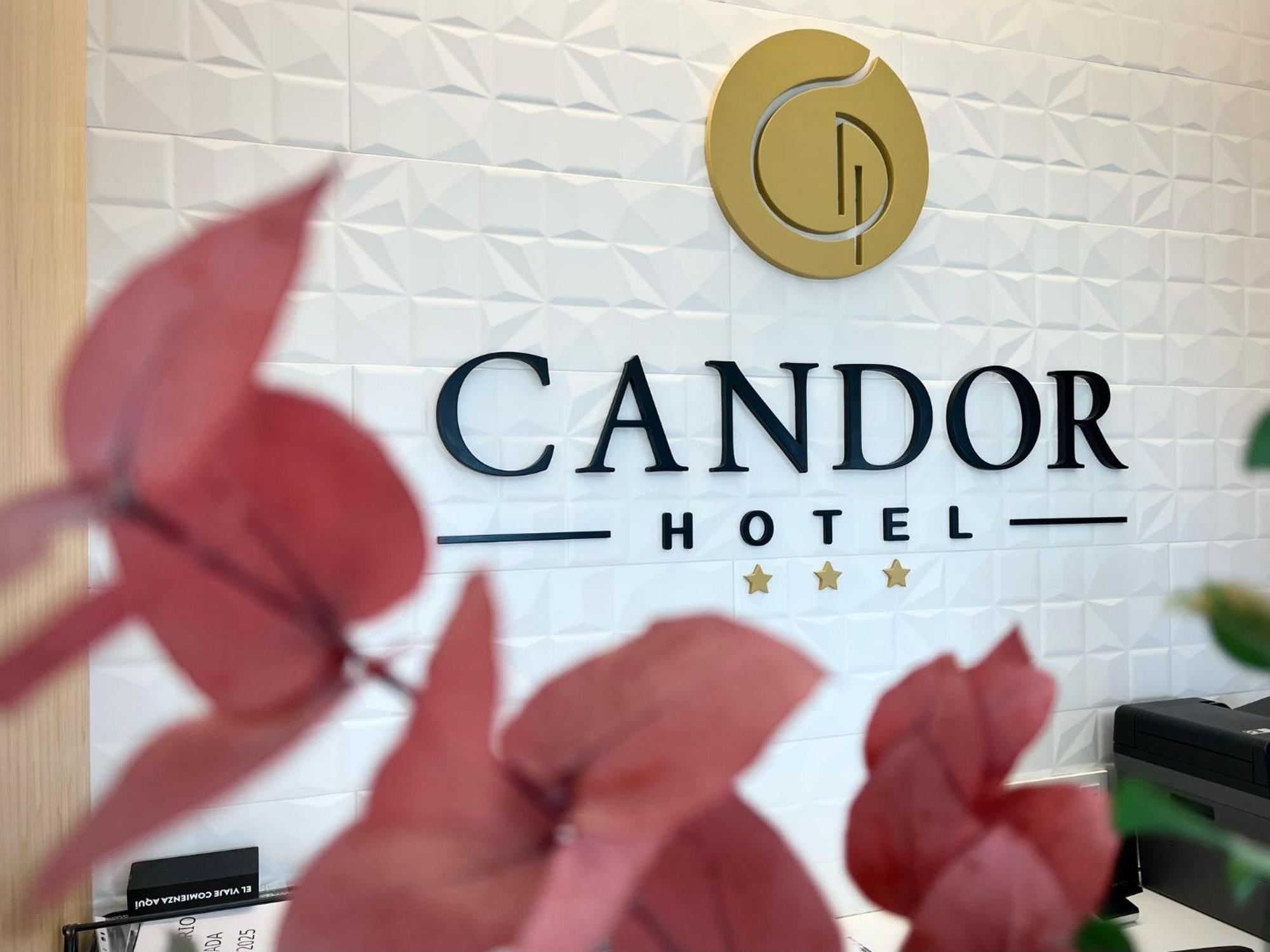 Hotel Candor A Lama Екстер'єр фото